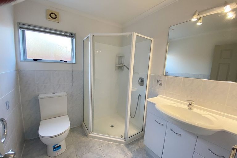 Photo of property in 47 Ransom Smyth Drive, Goodwood Heights, Auckland, 2105