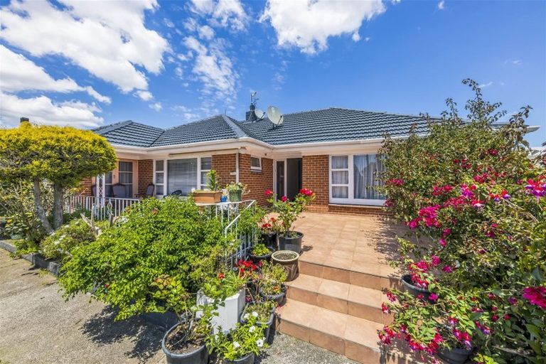 Photo of property in 82 Station Road, Papatoetoe, Auckland, 2025
