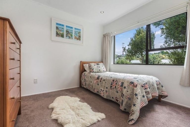 Photo of property in 6 Ponui Place, Mairangi Bay, Auckland, 0630