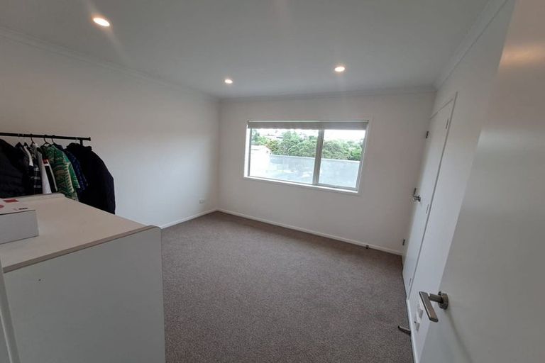Photo of property in 37 Merriefield Avenue, Forrest Hill, Auckland, 0620