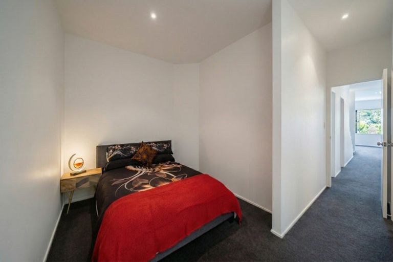 Photo of property in 18 Korokoro Road, Korokoro, Lower Hutt, 5012