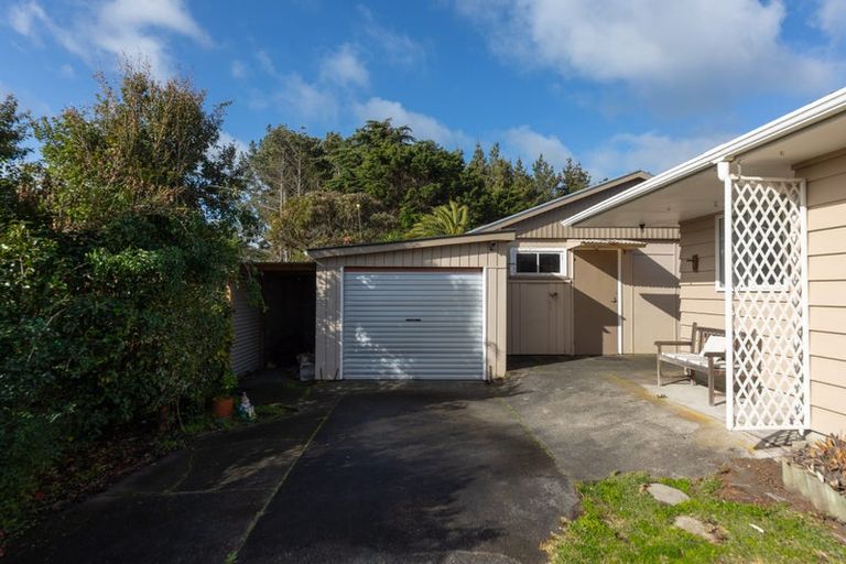 Photo of property in 37 Punga Street, Tangimoana, 4822
