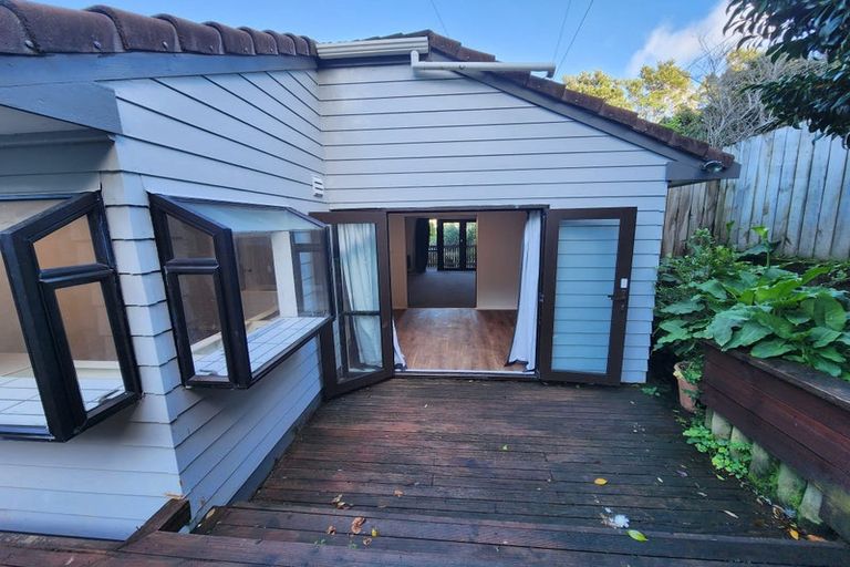 Photo of property in 20a Olivia Crescent, Tawa, Wellington, 5028