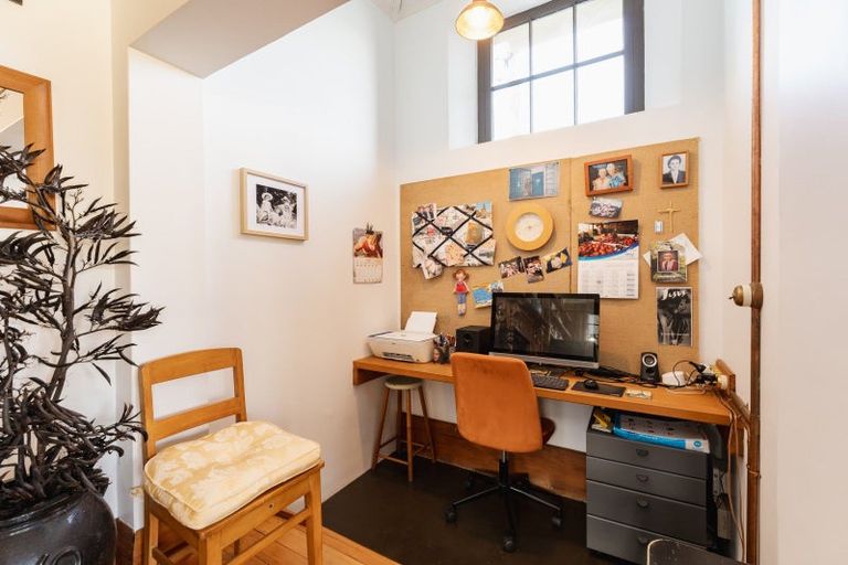 Photo of property in 247 Ravensbourne Road, Ravensbourne, Dunedin, 9022