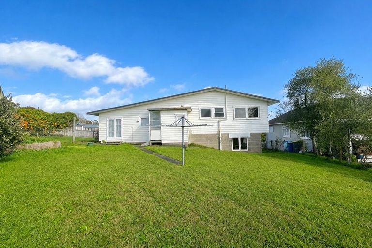 Photo of property in 33 Paramu Avenue, Birkdale, Auckland, 0626