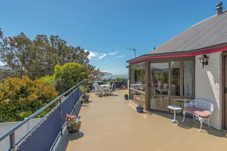 Photo of property in 13a Parau Avenue, Diamond Harbour, 8972