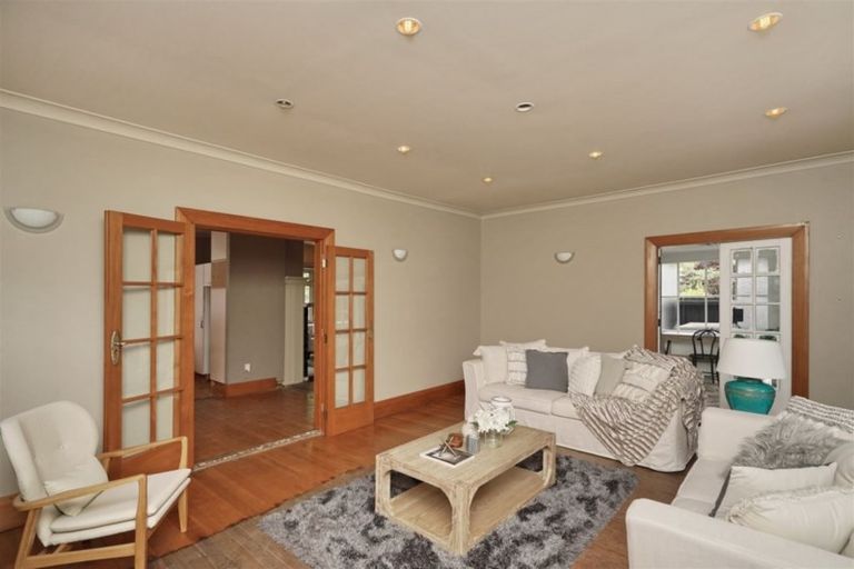 Photo of property in 205 Blighs Road, Strowan, Christchurch, 8052