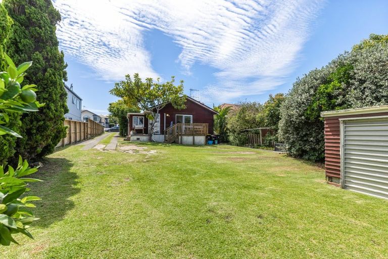 Photo of property in 42 May Street, Mount Maunganui, 3116