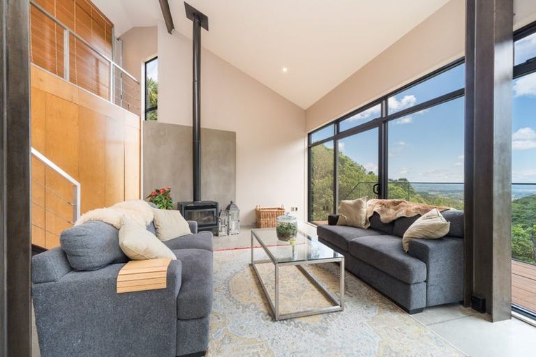 Photo of property in 631 Pahiatua Aokautere Road, Aokautere, Palmerston North, 4471