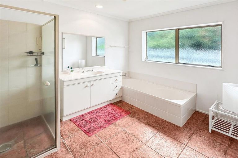 Photo of property in 34 Warwick Drive, Lynmore, Rotorua, 3010