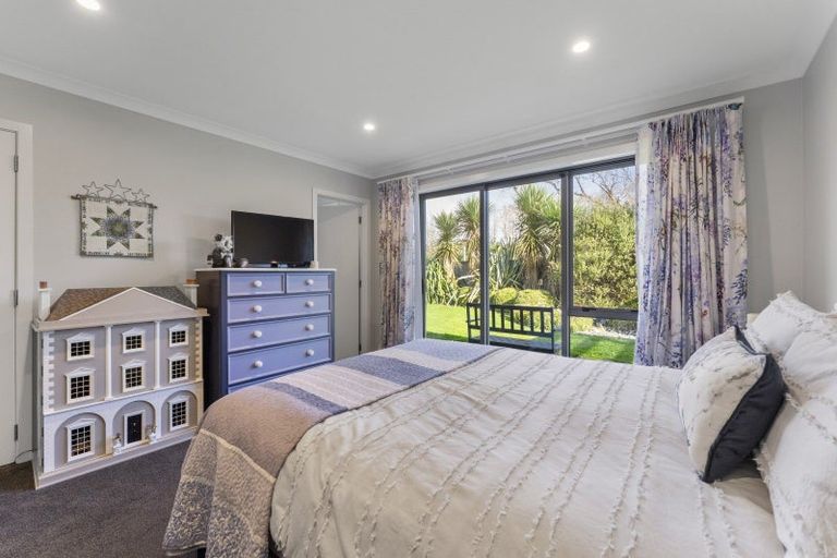 Photo of property in 12 Dow Chung Place, Otaki, 5512
