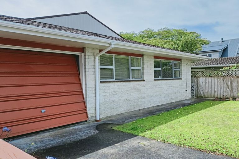 Photo of property in 58 Barrett Street, Westown, New Plymouth, 4310