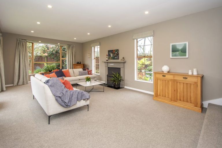 Photo of property in 19a Witbrock Crescent, Burnside, Christchurch, 8053
