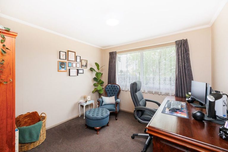 Photo of property in 36 Karamea Crescent, Kelvin Grove, Palmerston North, 4414