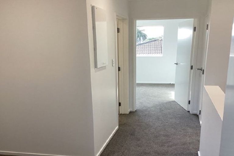 Photo of property in 17 Ngae Place, Mangere East, Auckland, 2024