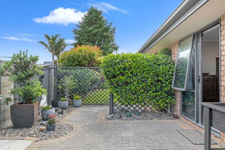 Photo of property in 6 Stonebridge Park Drive, Holdens Bay, Rotorua, 3010