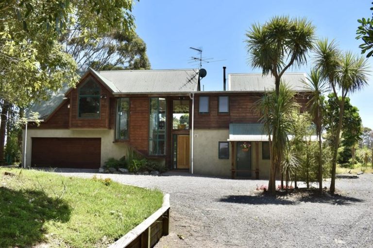 Photo of property in 152 Te Hapua Road, Te Horo, Otaki, 5581