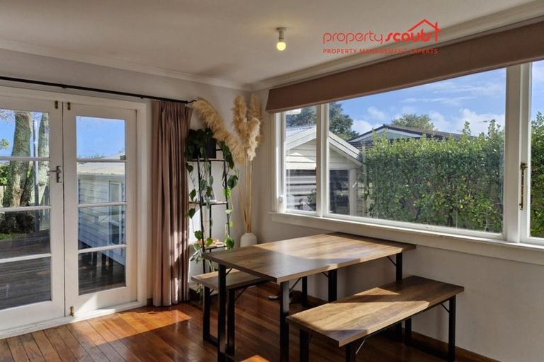 Photo of property in 38 Ballance Street, Lower Vogeltown, New Plymouth, 4310