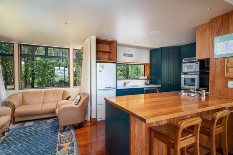 Photo of property in 10a Whakamoenga Point, Acacia Bay, Taupo, 3385