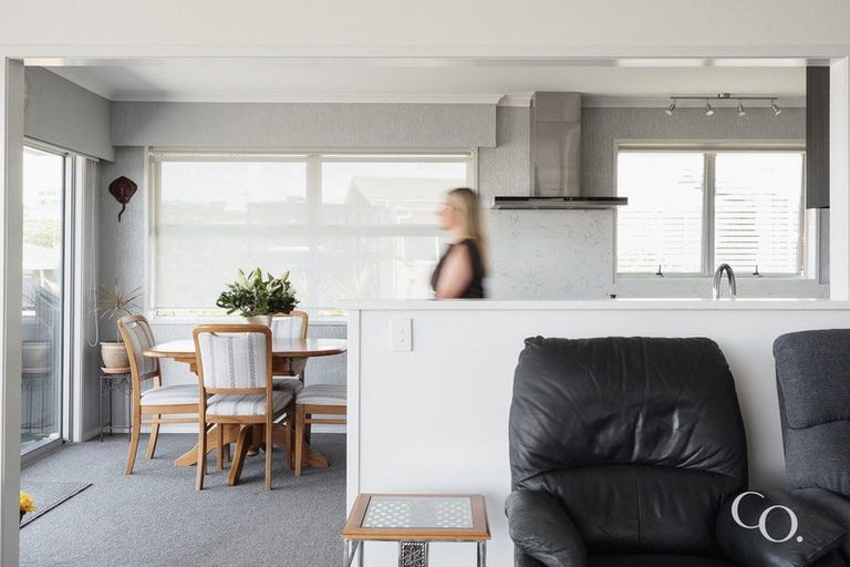 Photo of property in 4 Laing Place, Otumoetai, Tauranga, 3110