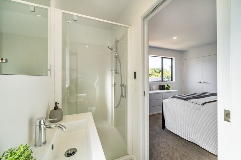 Photo of property in 11e Barberry Grove, Maungaraki, Lower Hutt, 5010