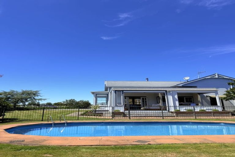 Photo of property in 84 Johnson Street, Bulls, 4818