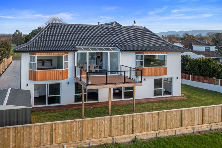 Photo of property in 61 Links View Drive, Omokoroa, 3114