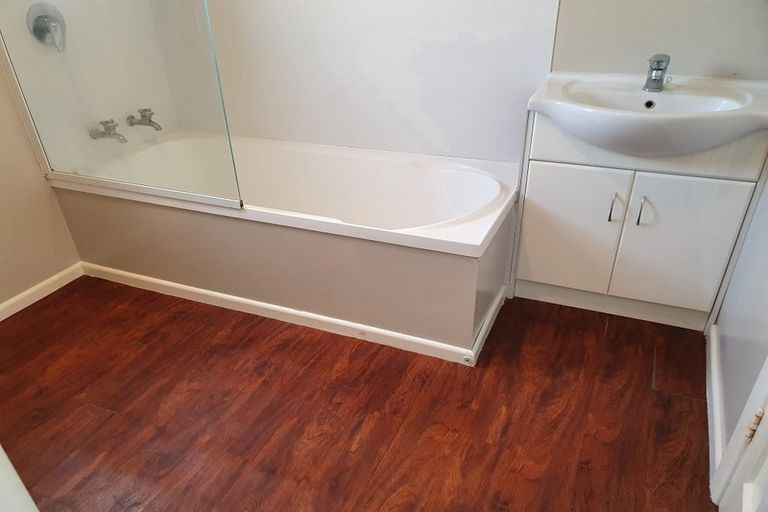 Photo of property in 8 Heretaunga Street, Petone, Lower Hutt, 5012