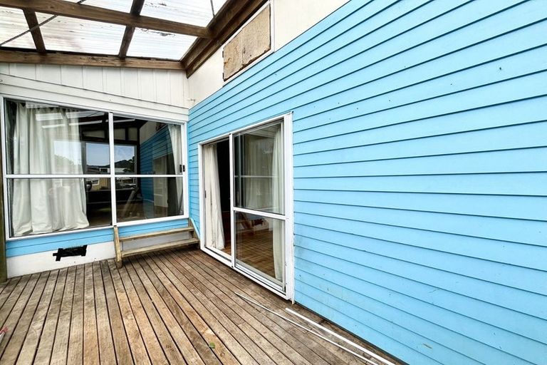 Photo of property in 25 Lendic Avenue, Henderson, Auckland, 0612