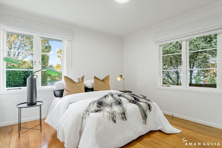 Photo of property in 18 Durham Street, Te Atatu Peninsula, Auckland, 0610