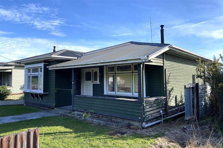 Photo of property in 56 Turumaha Street, Greymouth, 7805
