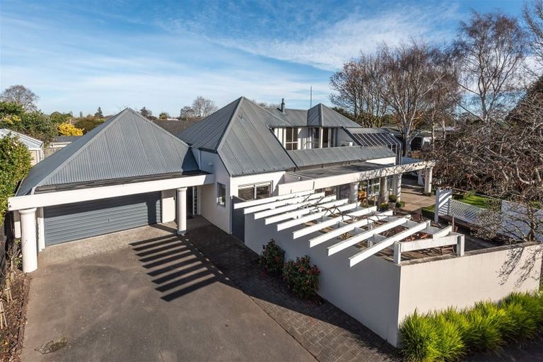 Photo of property in 17 Natalie Place, Harewood, Christchurch, 8051