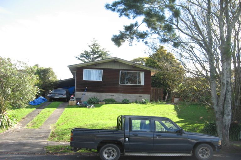 Photo of property in 16 Megan Avenue, Pakuranga Heights, Auckland, 2010