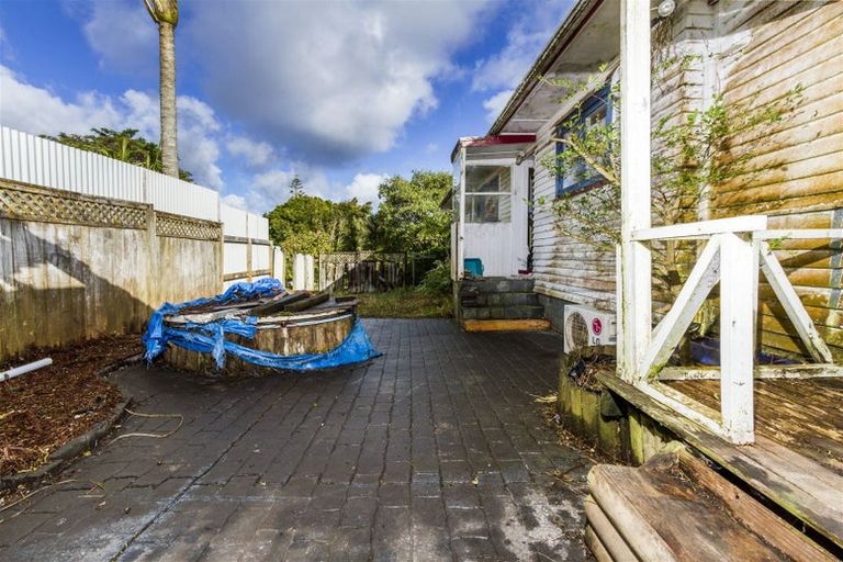 Photo of property in 2/22 Windy Ridge Road, Glenfield, Auckland, 0629