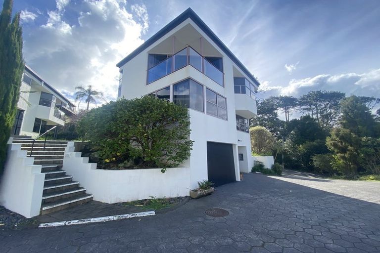 Photo of property in 73 Cliff Road, Torbay, Auckland, 0630