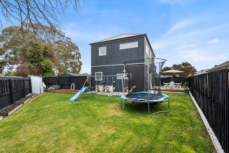 Photo of property in 12a Winnipeg Place, Wainoni, Christchurch, 8061