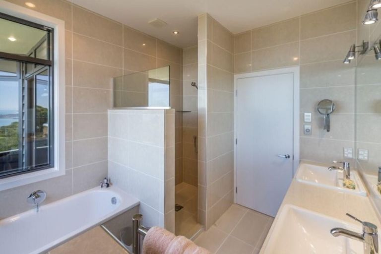 Photo of property in 151 Moncks Spur Road, Mount Pleasant, Christchurch, 8081