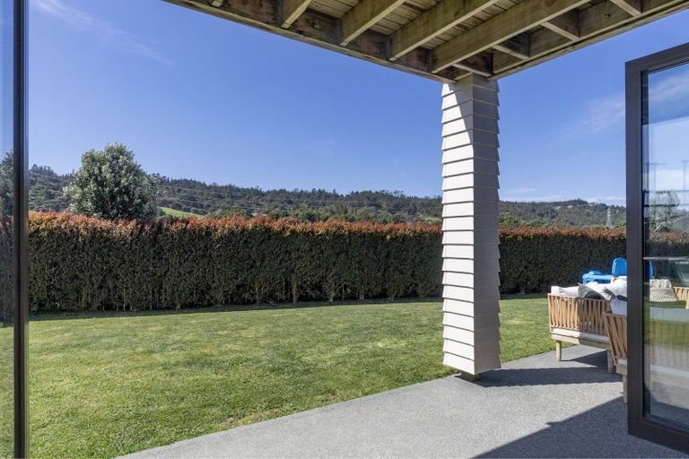 Photo of property in 30 Robert Might Road, Huapai, Kumeu, 0810