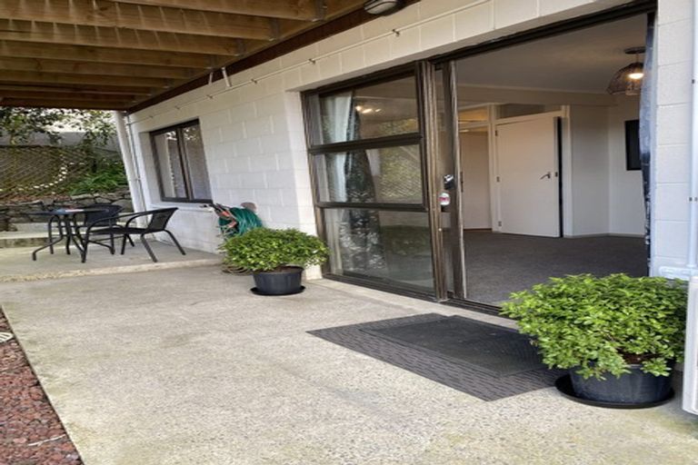 Photo of property in 243 Hobsonville Road, Hobsonville, Auckland, 0618