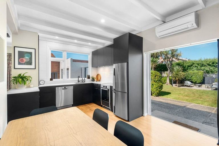 Photo of property in 14 Wilson Avenue, Saint Clair, Dunedin, 9012