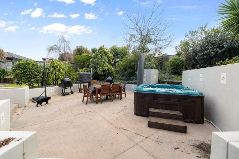 Photo of property in 15 Cashmere Place, Flagstaff, Hamilton, 3210