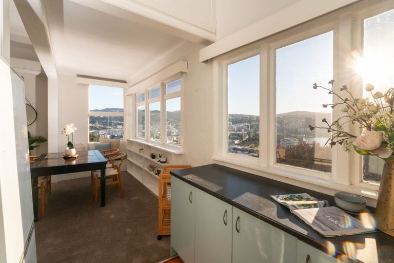 Photo of property in 8 Shannon Street, Mount Victoria, Wellington, 6011