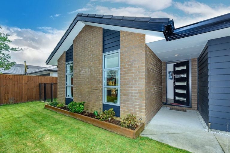 Photo of property in 27 Zinnia Way, Wigram, Christchurch, 8025