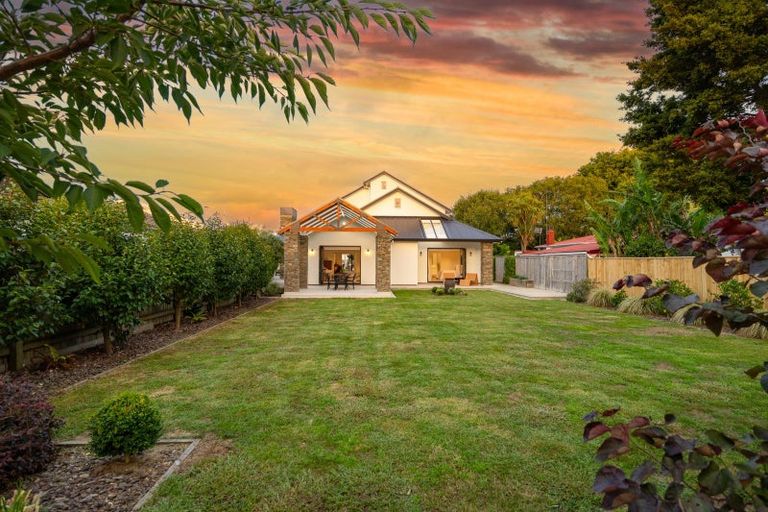 Photo of property in 114 Jickell Street, Hokowhitu, Palmerston North, 4410