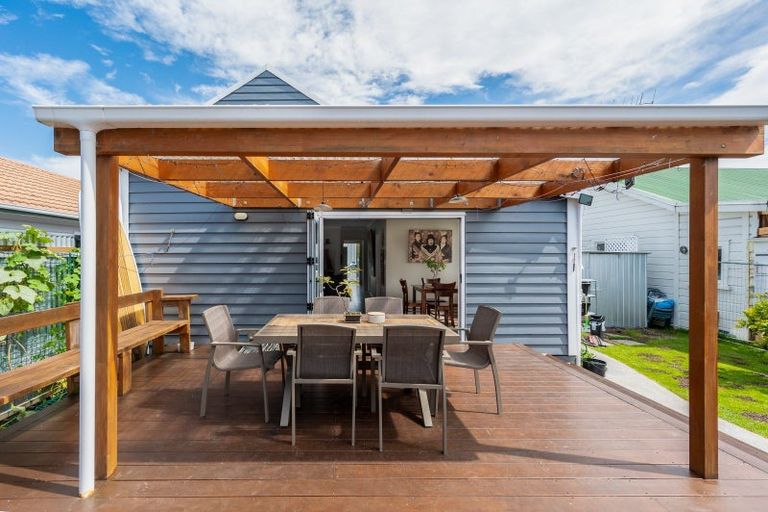 Photo of property in 38 Ossian Street, Ahuriri, Napier, 4110