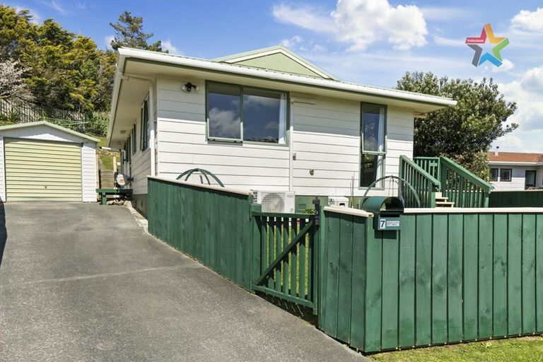 Photo of property in 7 Becks Close, Kelson, Lower Hutt, 5010