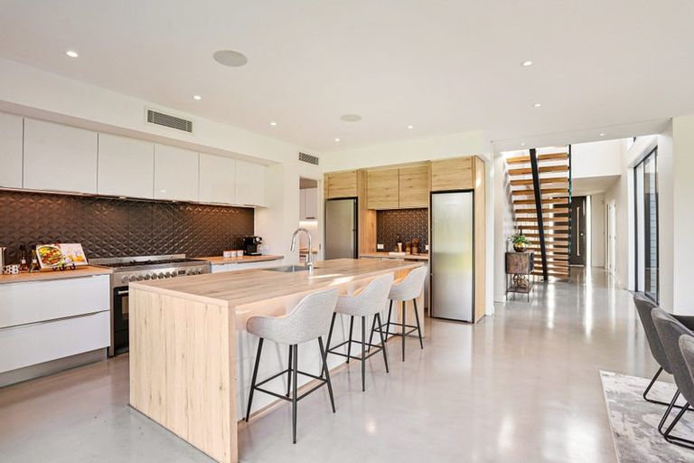 Photo of property in 22 Kahika Grove, Huapai, Kumeu, 0810