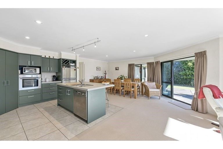 Photo of property in 15 Oldfield Court, Huntington, Hamilton, 3210