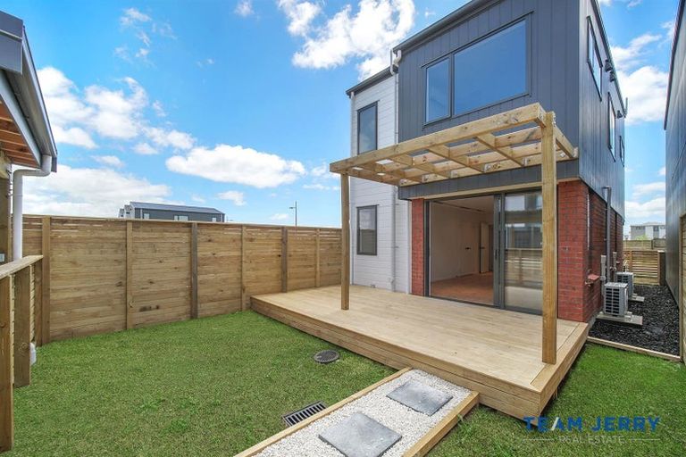 Photo of property in 28 Corporal Street, Papakura, 2110