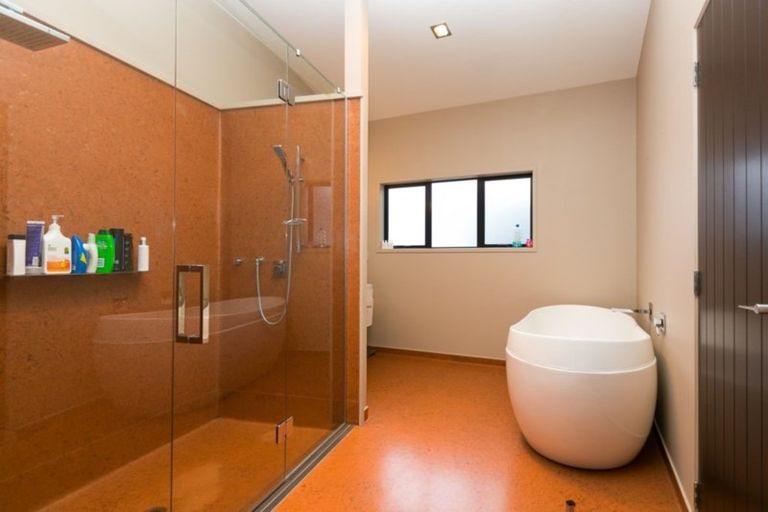 Photo of property in 1408b Devon Road, Brixton, Waitara, 4382